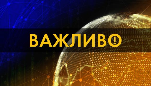 У Харкові рятувальники визволили жінку і дитину з-під руїн.