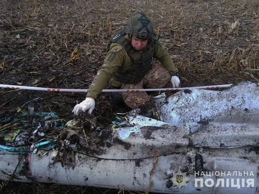 У Сумській області фахівці з вибухотехніки ліквідували небезпечну російську авіаційну ракету Х-59 | УНН